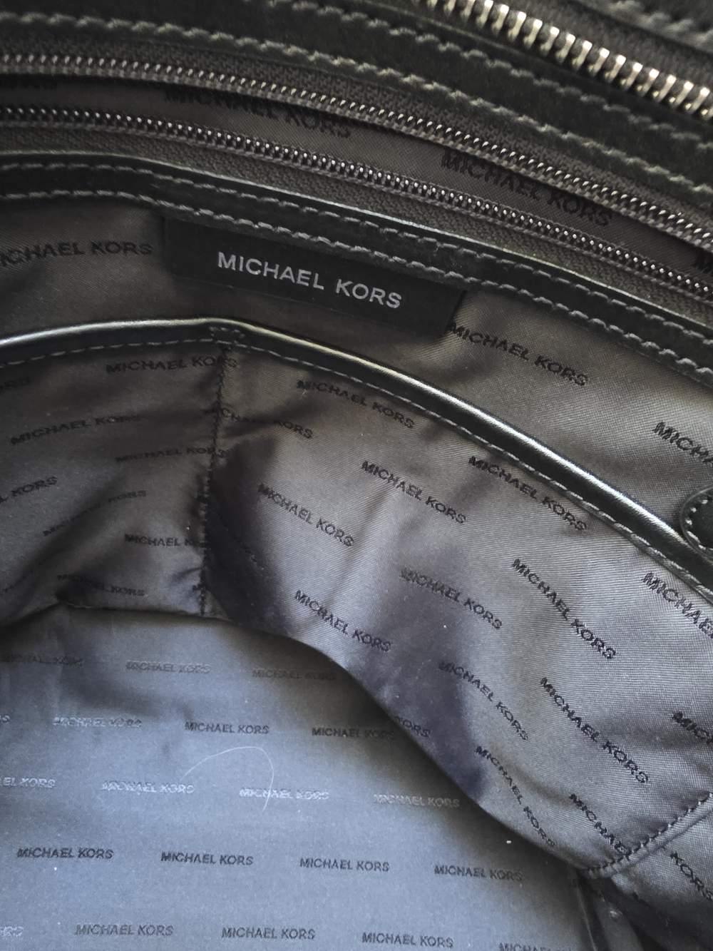 MICHAEL KORS Black Pebble Leather Tote - Picture 5 of 7